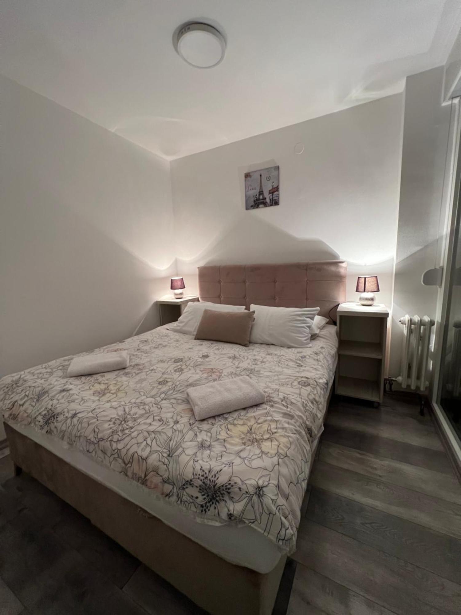 Apartman Omar Stan Na Dan Besplatan Parking Сараево Екстериор снимка